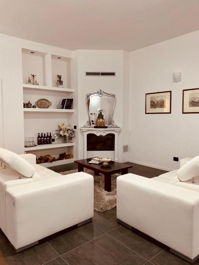 Agriturismo Bosco Longhino Santa Maria della Versa Luaran gambar