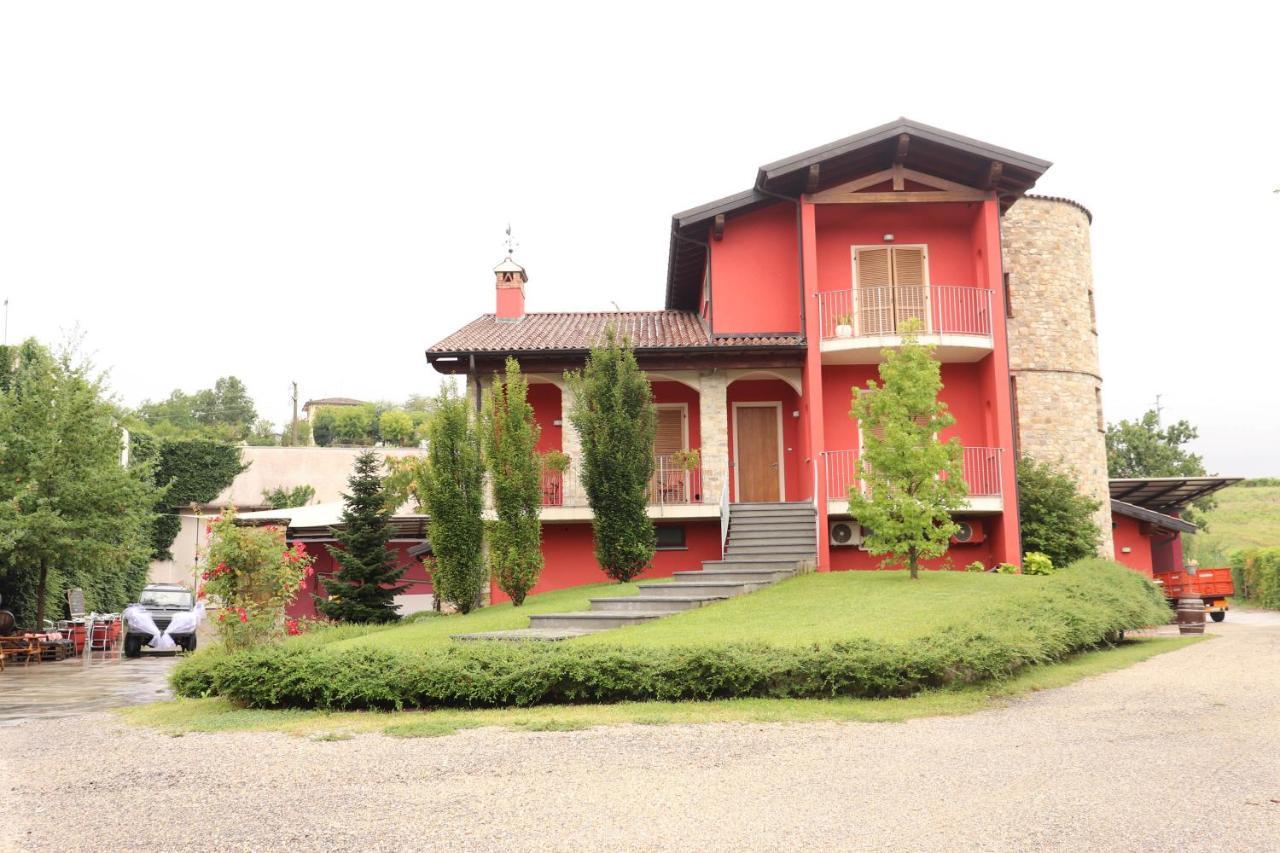 Agriturismo Bosco Longhino Santa Maria della Versa Luaran gambar